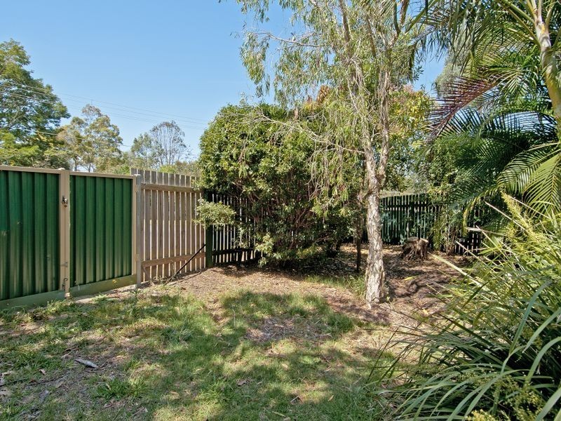 8 Sandstone Ct, Eagleby QLD 4207