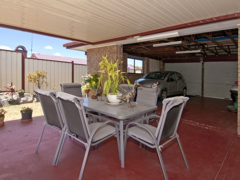 11 Honeyman Street, Mount Warren Park QLD 4207