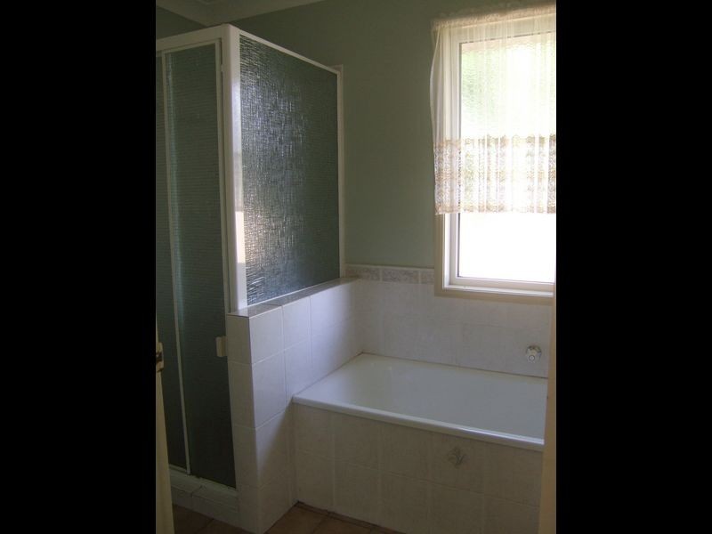 22 Jan Crt, Bethania QLD 4205