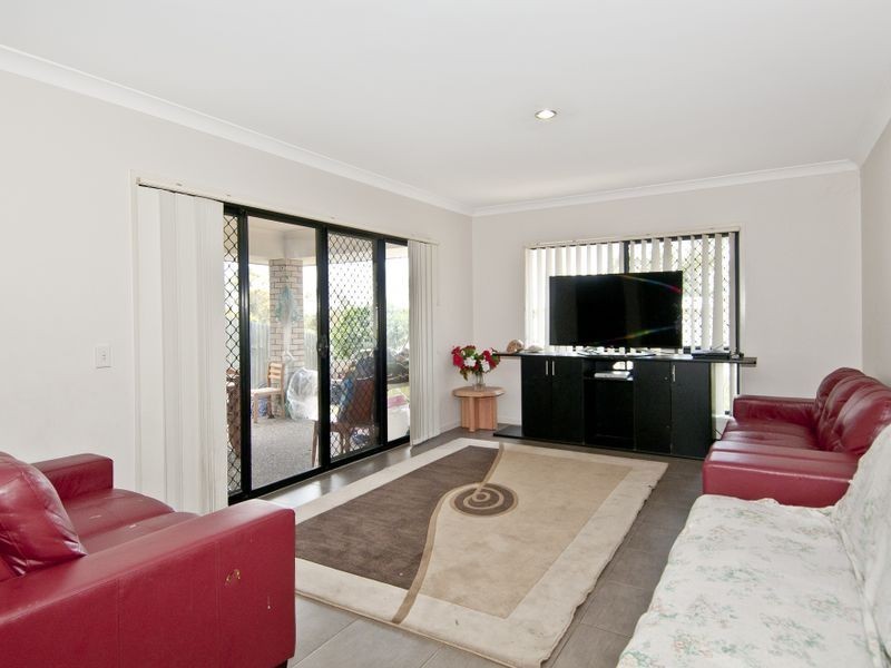 31 Mossman Parade, Waterford QLD 4133