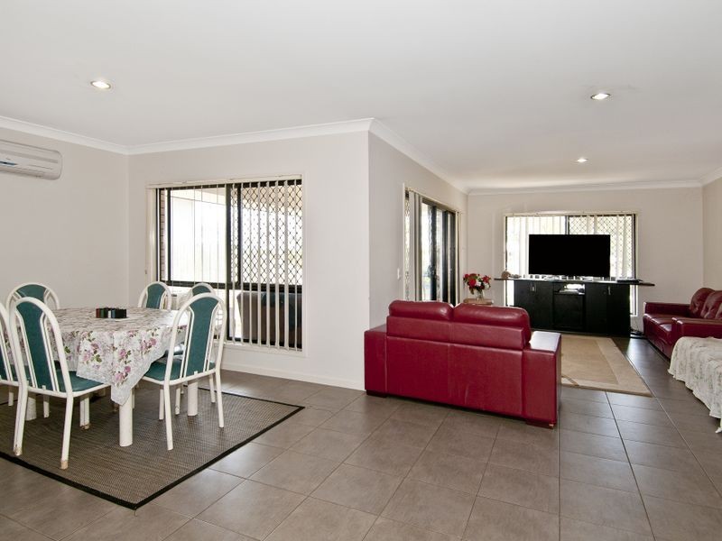 31 Mossman Parade, Waterford QLD 4133