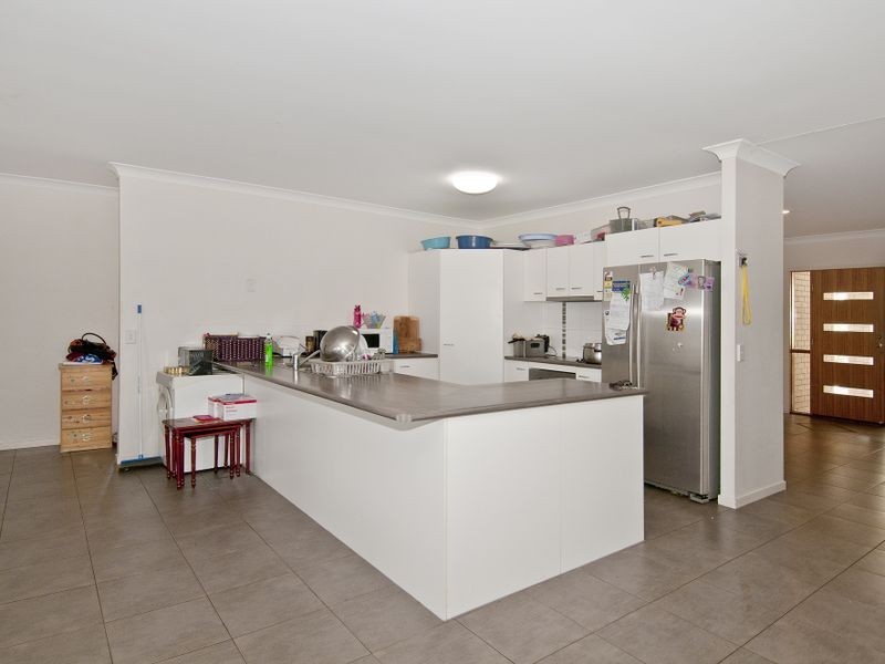 31 Mossman Parade, Waterford QLD 4133