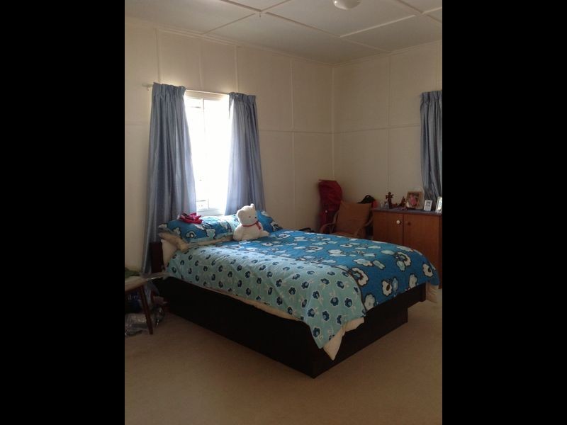 14 Charles Street, Beenleigh QLD 4207
