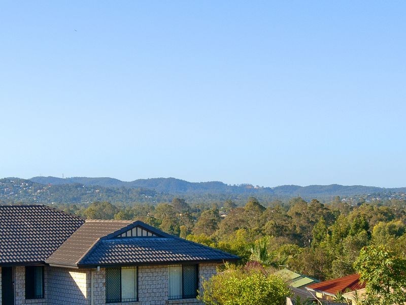 6 Richardson Court, Edens Landing QLD 4207