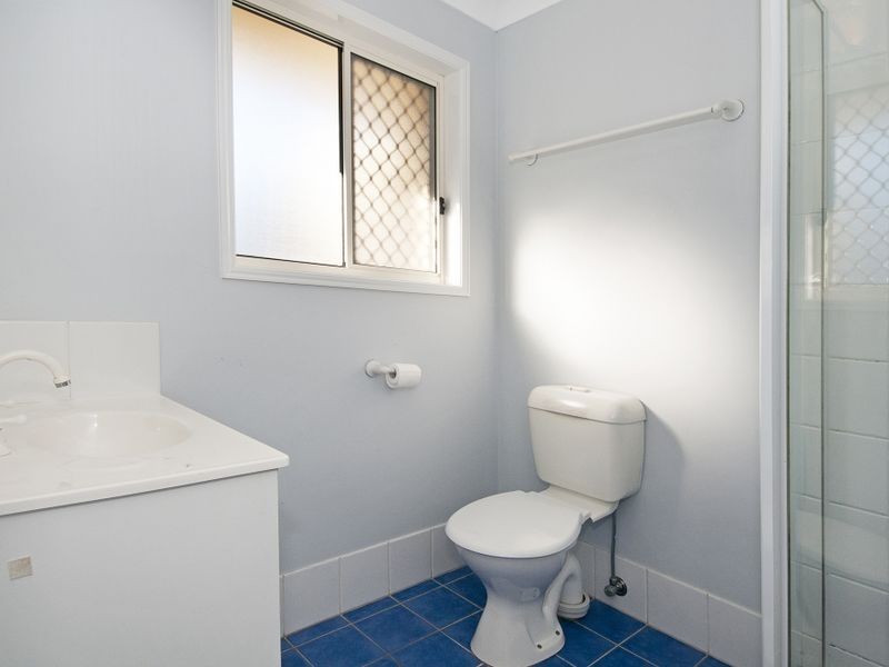 6 Richardson Court, Edens Landing QLD 4207