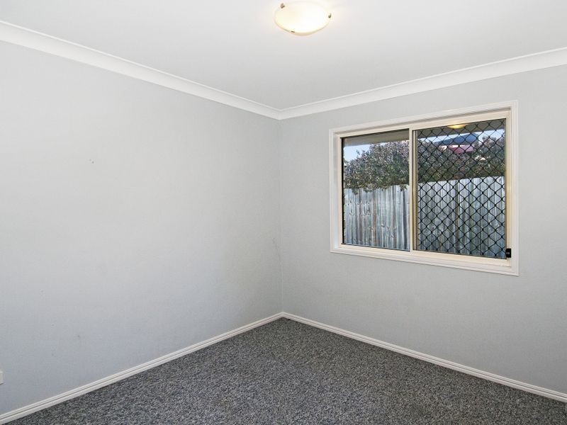6 Richardson Court, Edens Landing QLD 4207