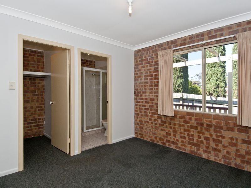 15 Kummara Road, Edens Landing QLD 4207