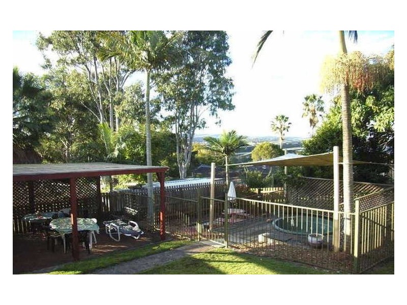 5 Eskdale St, Holmview QLD 4207