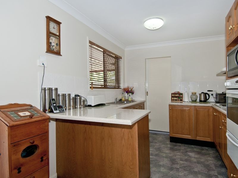 118 Castile Crescent, Edens Landing QLD 4207