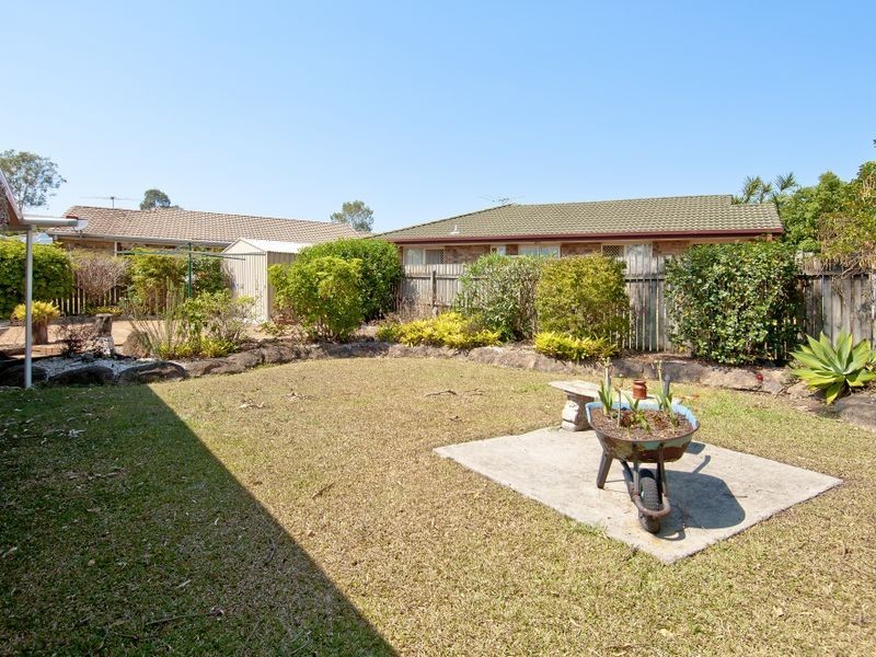 118 Castile Crescent, Edens Landing QLD 4207