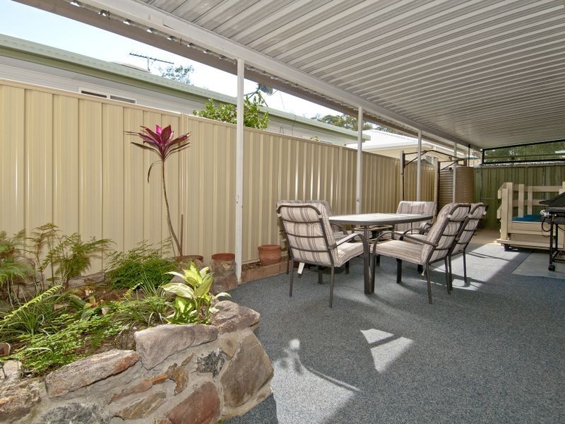 8 Cocas Court PALM LAKES RESORT, Bethania QLD 4205