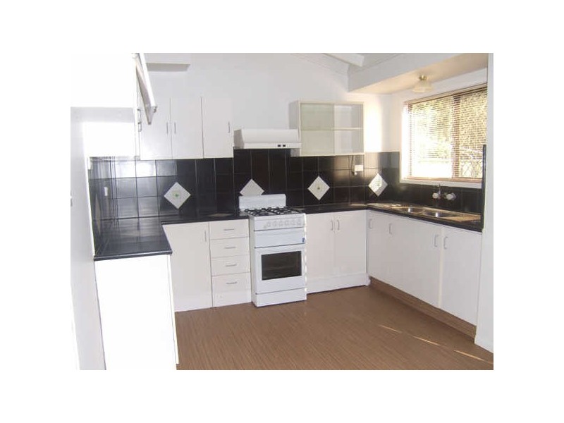 54 Harburg Drive, Beenleigh QLD 4207