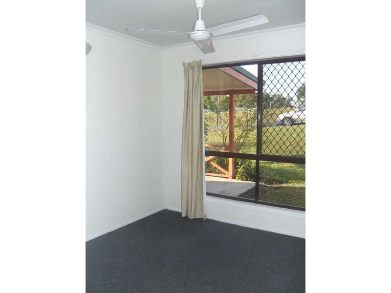 54 Harburg Drive, Beenleigh QLD 4207