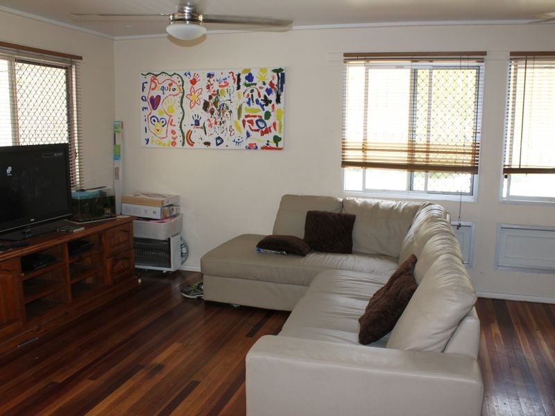 4 Tabari Place, Eagleby QLD 4207