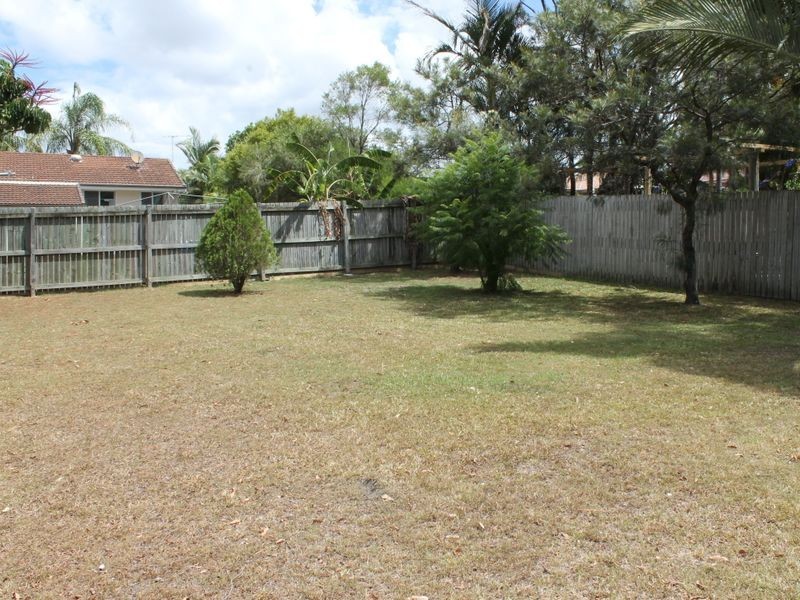 4 Tabari Place, Eagleby QLD 4207