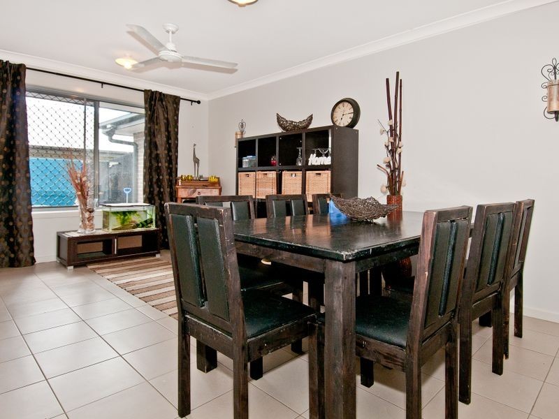 1/1 Saltram Avenue, Holmview QLD 4207