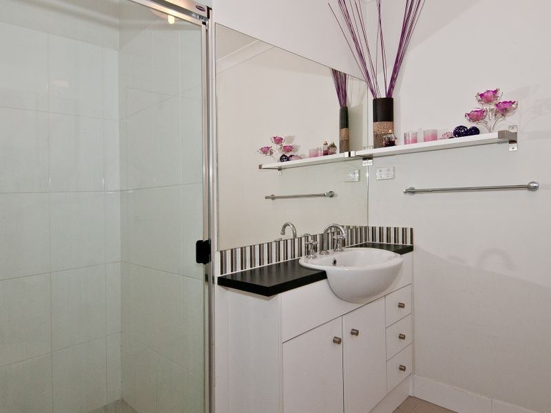 1/1 Saltram Avenue, Holmview QLD 4207