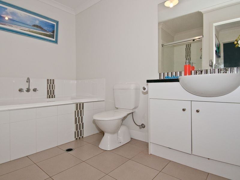 1/1 Saltram Avenue, Holmview QLD 4207