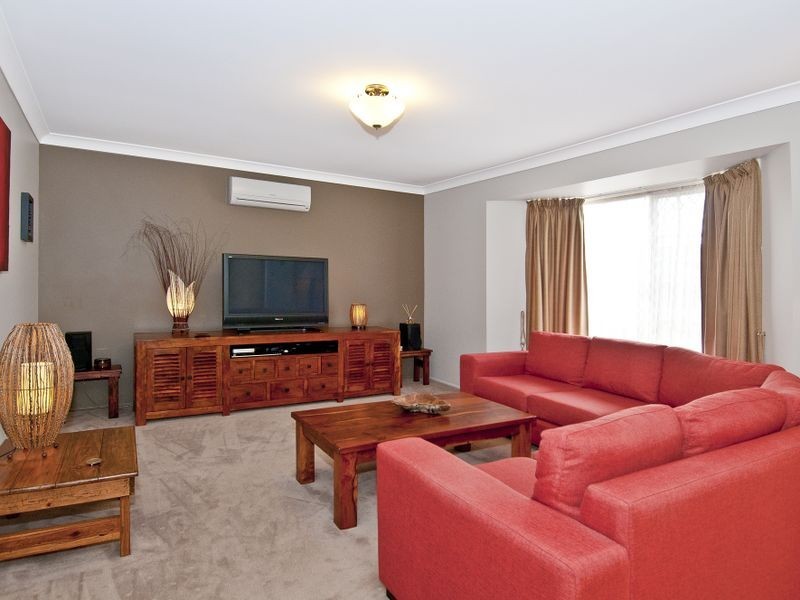 4 Langdon Street, Eagleby QLD 4207