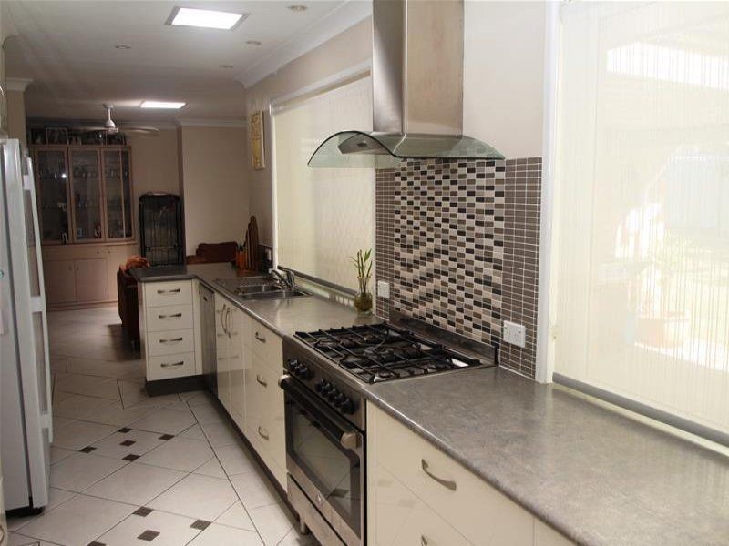 10 Lorisch Court, Mount Warren Park QLD 4207