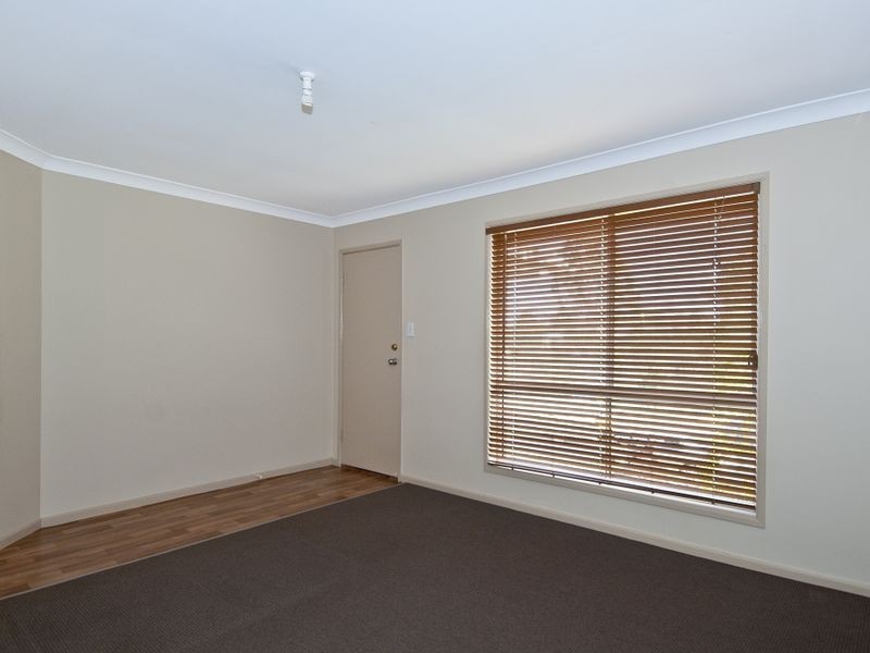 63 Kummara Road, Edens Landing QLD 4207
