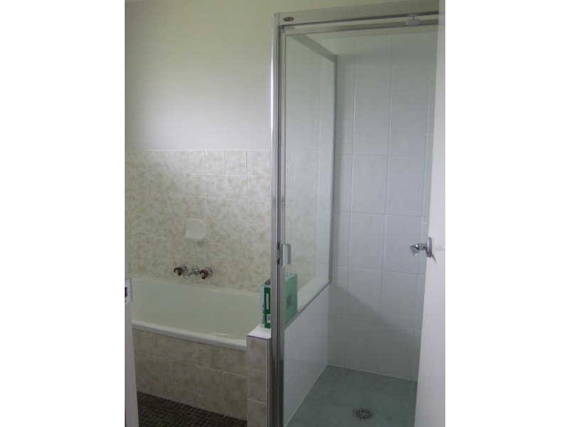 42 Glendevon Cr, Mount Warren Park QLD 4207