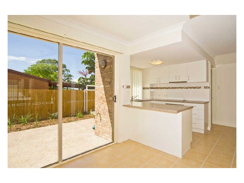 1/21 Albert Street, Eagleby QLD 4207