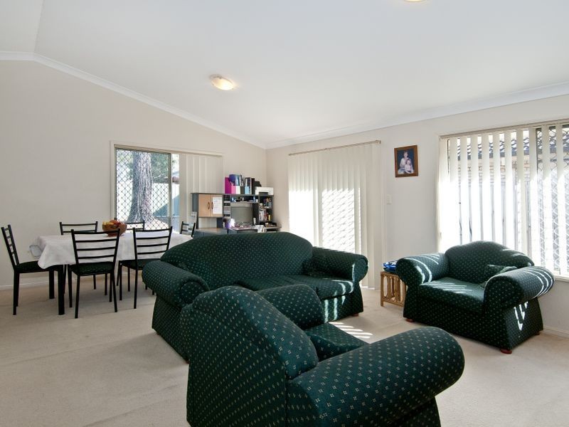 15 Dunbarton Lane, Bethania QLD 4205