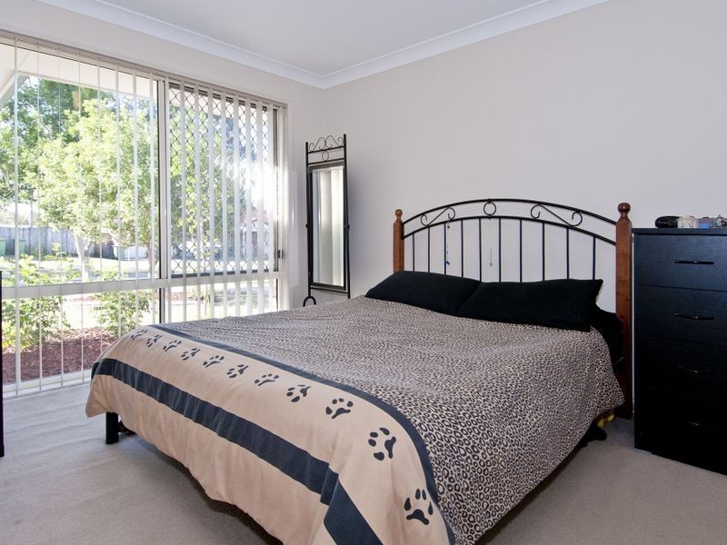 15 Dunbarton Lane, Bethania QLD 4205