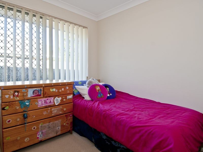 15 Dunbarton Lane, Bethania QLD 4205