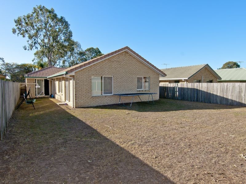 15 Dunbarton Lane, Bethania QLD 4205