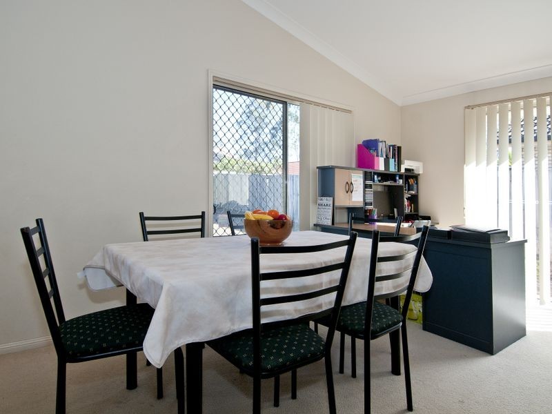 15 Dunbarton Lane, Bethania QLD 4205