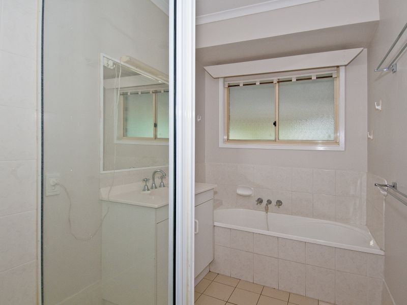 8 Burrum Court, Eagleby QLD 4207