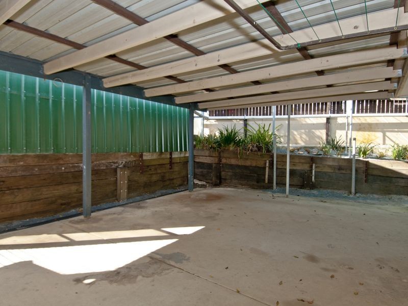 8 Burrum Court, Eagleby QLD 4207