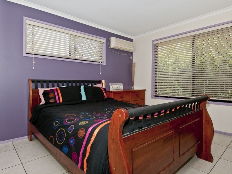 16 Honeyman Street, Mount Warren Park QLD 4207