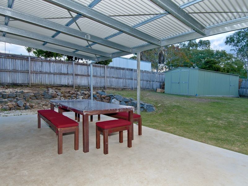 33 Lima Street, Edens Landing QLD 4207