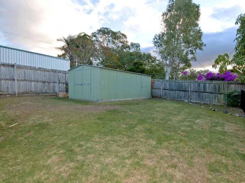33 Lima Street, Edens Landing QLD 4207