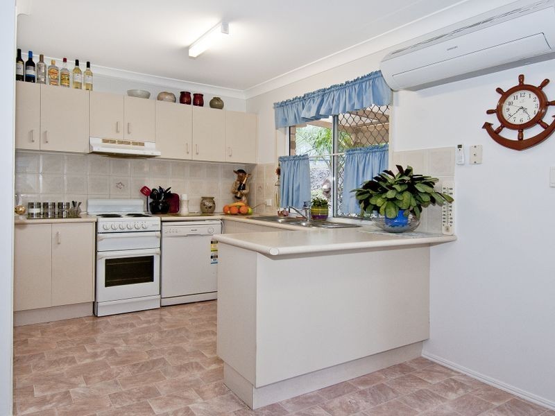 11 Kummara Road, Edens Landing QLD 4207