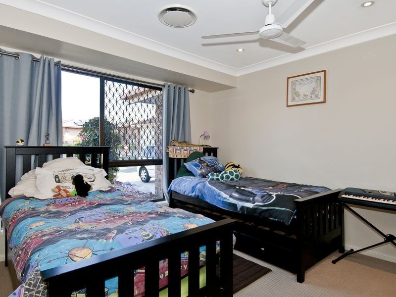 1 Baum Court, Windaroo QLD 4207