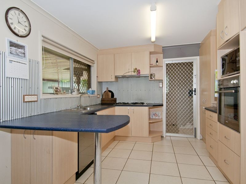 14 Veronica Ave, Daisy Hill QLD 4127