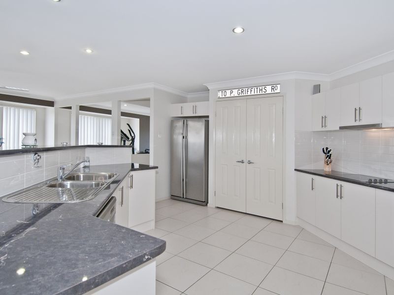 1 Moran Close, Eagleby QLD 4207