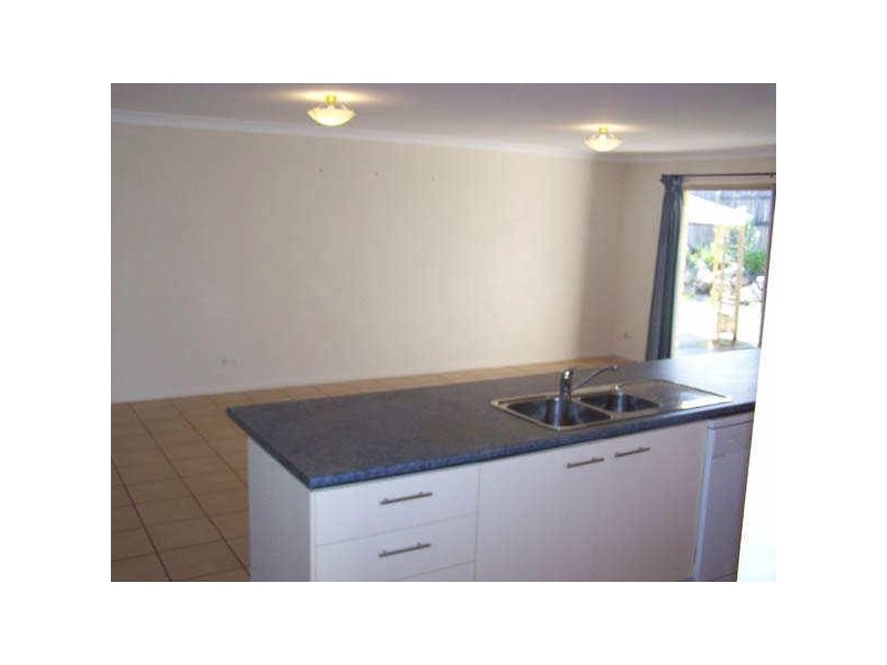 4 Lacy Street, Waterford QLD 4133