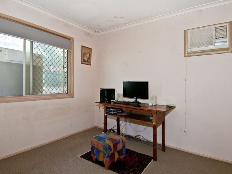 12 Jarvis Street, Holmview QLD 4207