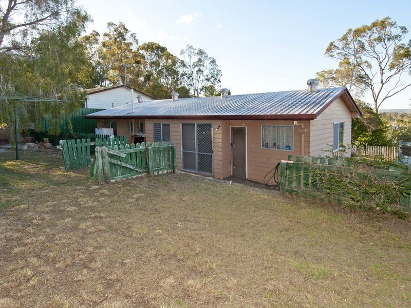 12 Jarvis Street, Holmview QLD 4207