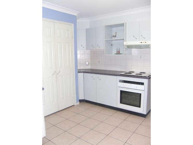 27 Loane Drive, Edens Landing QLD 4207