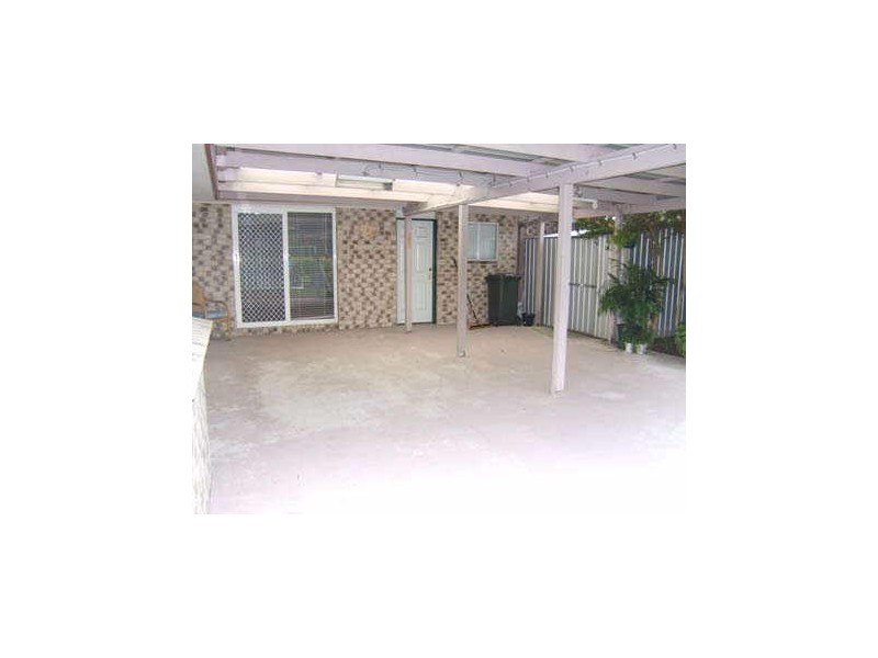 27 Loane Drive, Edens Landing QLD 4207