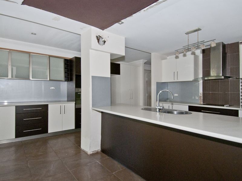 16 William Street, Waterford West QLD 4133