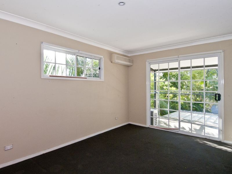 16 William Street, Waterford West QLD 4133