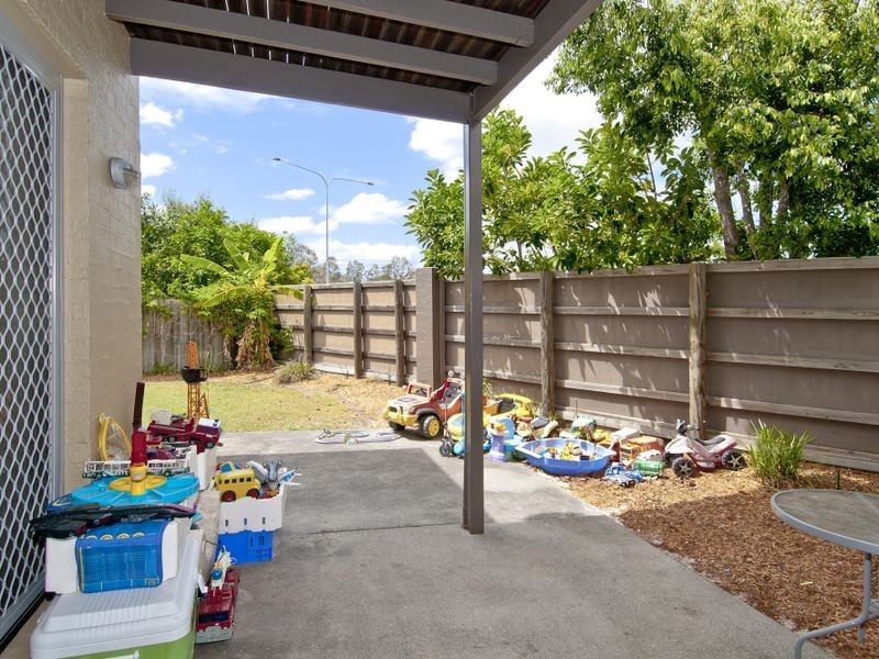 32/2-8 Meadowbrook Drive, Meadowbrook QLD 4131