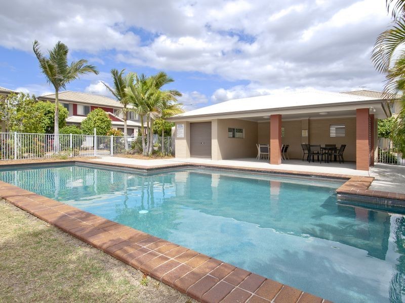 32/2-8 Meadowbrook Drive, Meadowbrook QLD 4131